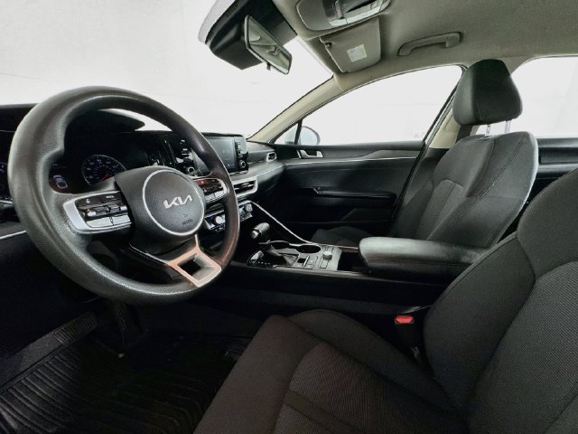 Used 2022 Kia K5 LX FWD image 18