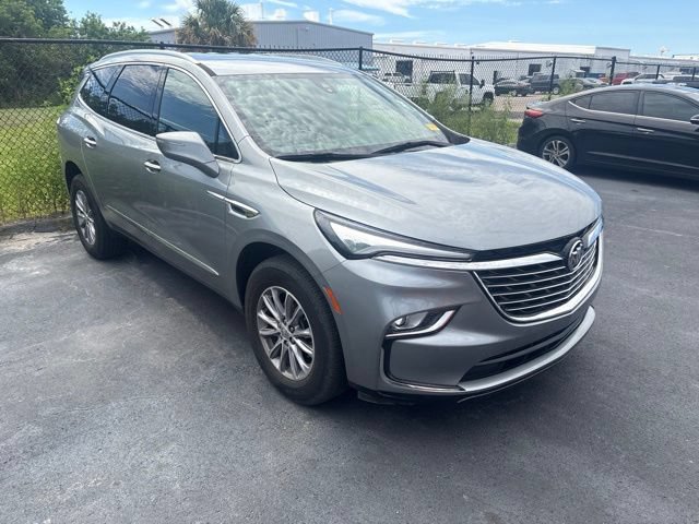 Used 2023 Buick Enclave Premium FWD image 3