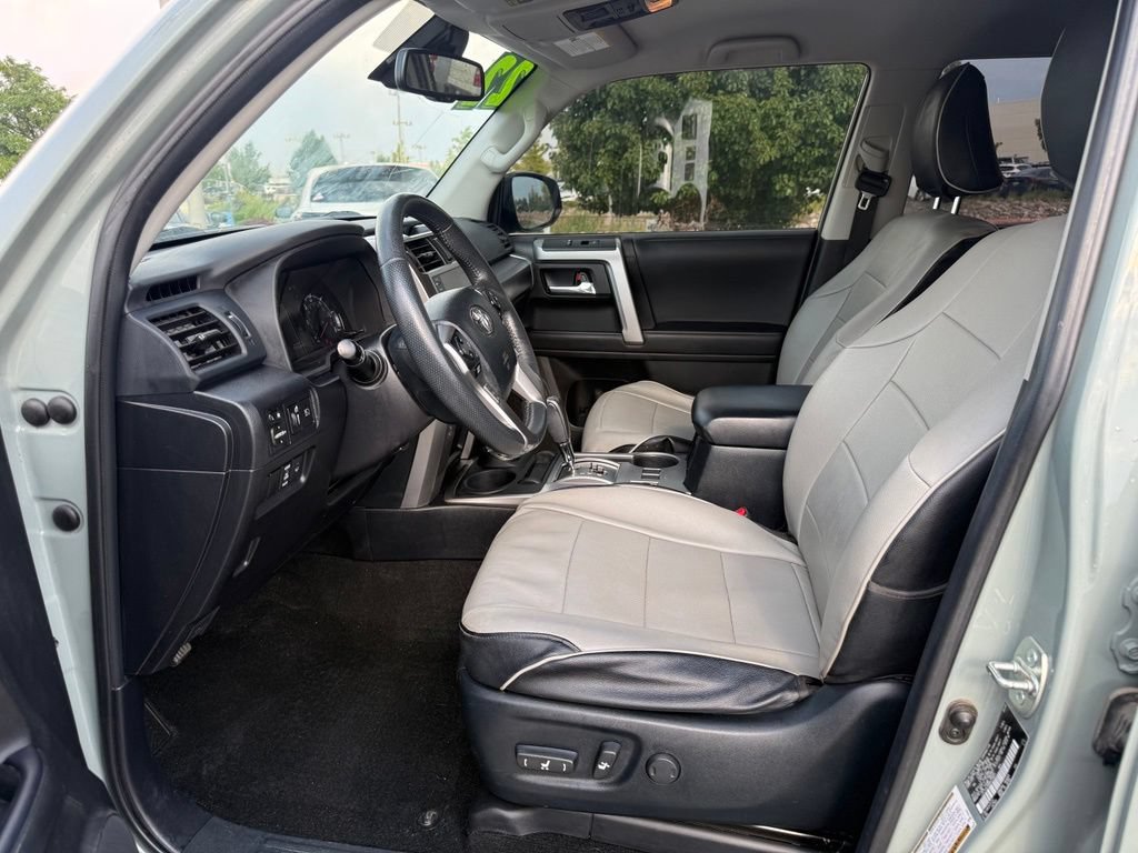 Used 2022 Toyota 4Runner Trail Special Edition AWD/4WD image 11
