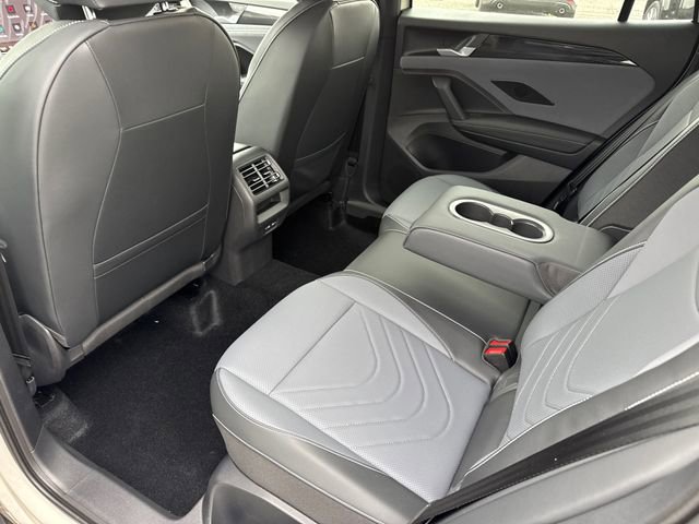 New 2026 Volkswagen Tiguan SE R-Line image 28