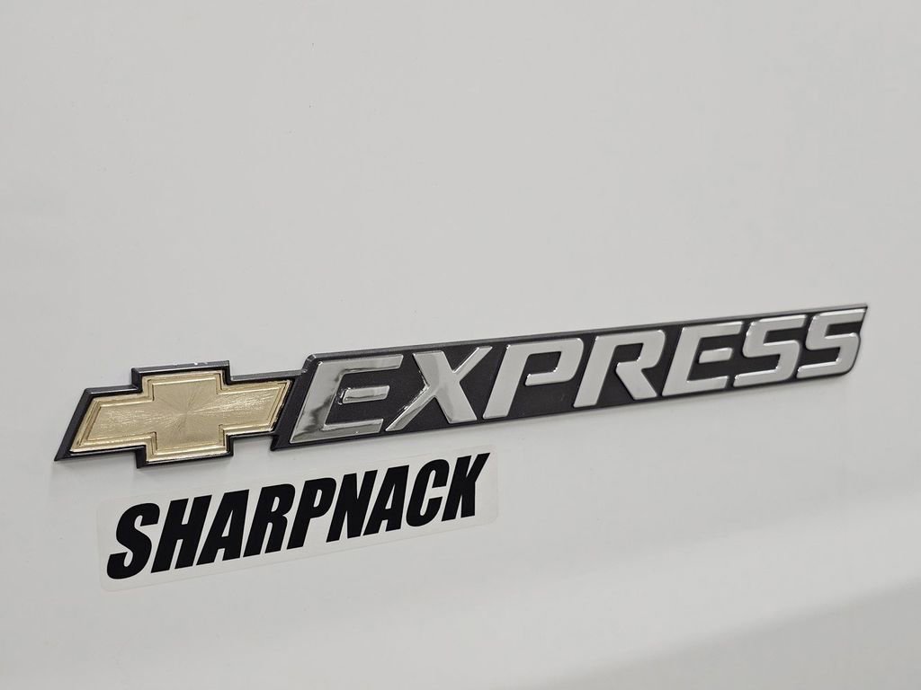 New 2026 Chevrolet Express 2500 Extended RWD image 24