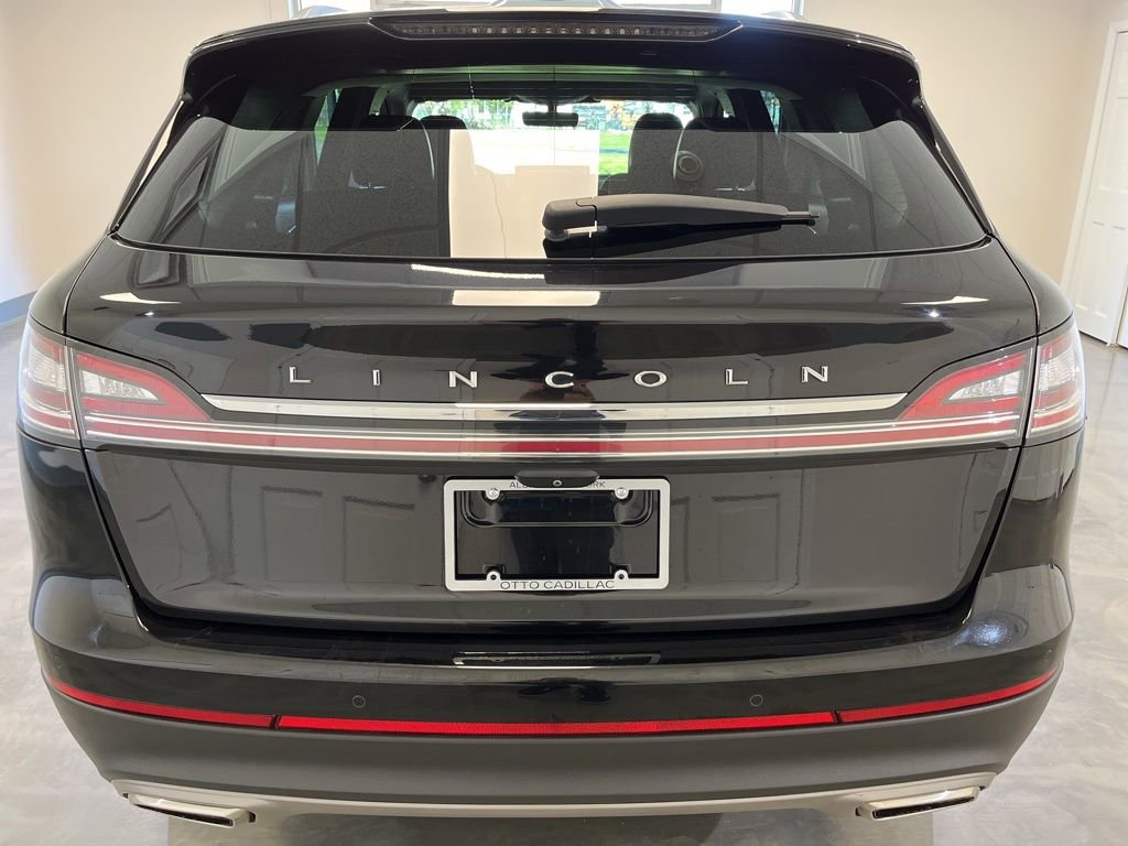 Used 2022 Lincoln Nautilus Reserve AWD/4WD image 9