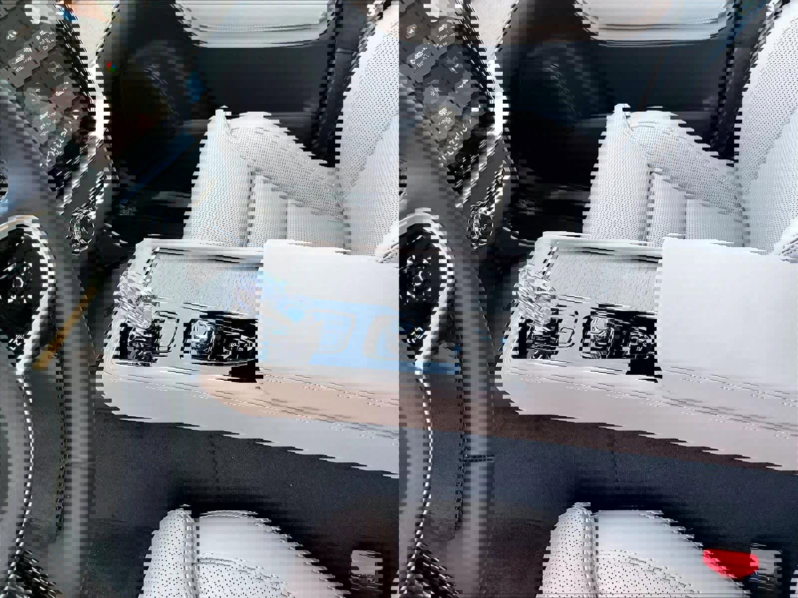 Used 2026 Volvo XC90 T8 Ultra w/ Lounge Package image 20