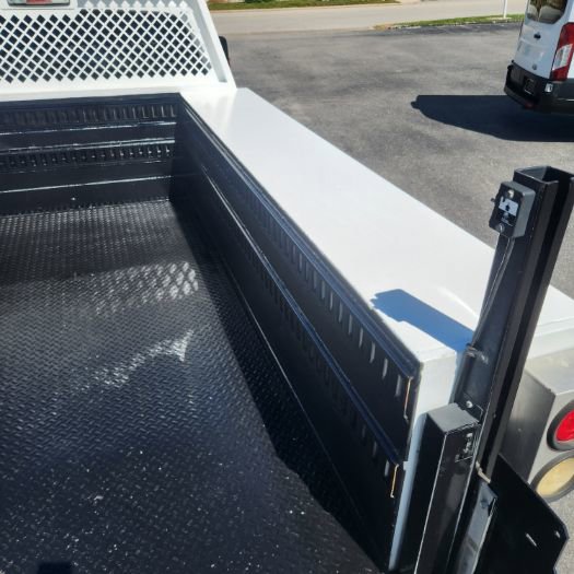 Used 2016 Ford F250 XL w/ Power Equipment Group RWD image 11