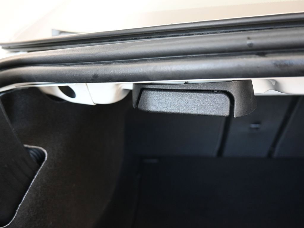 Used 2020 Mercedes-Benz CLA 250 4MATIC image 50