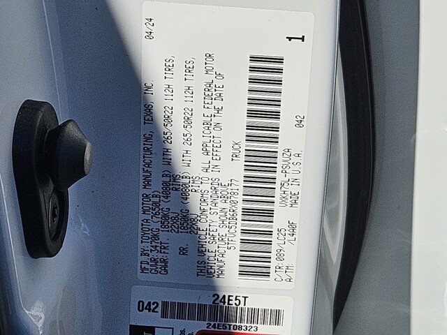 Used 2024 Toyota Tundra Capstone AWD/4WD image 28