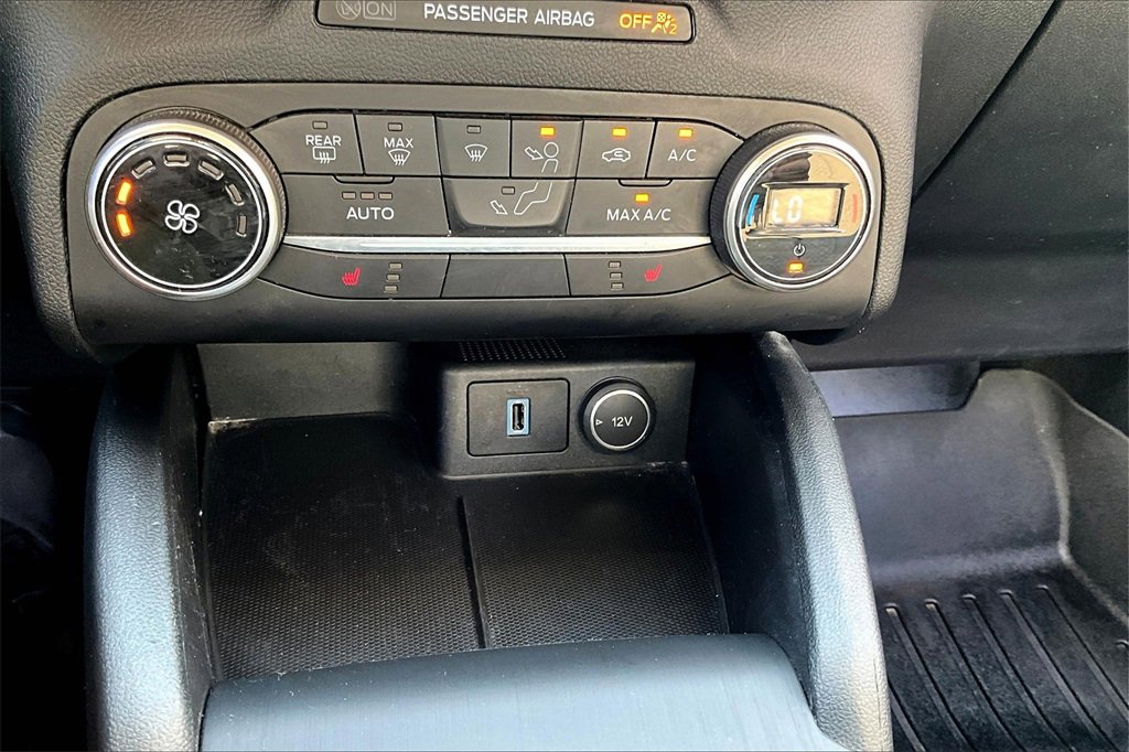 Used 2020 Ford Escape SE image 15