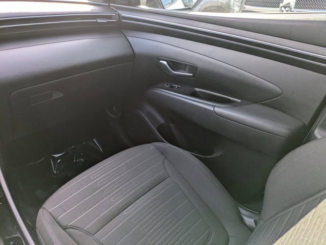 Used 2022 Hyundai Santa Cruz SEL Premium image 14