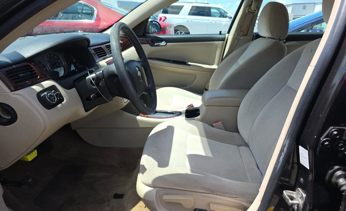 Used 2009 Chevrolet Impala LT image 7