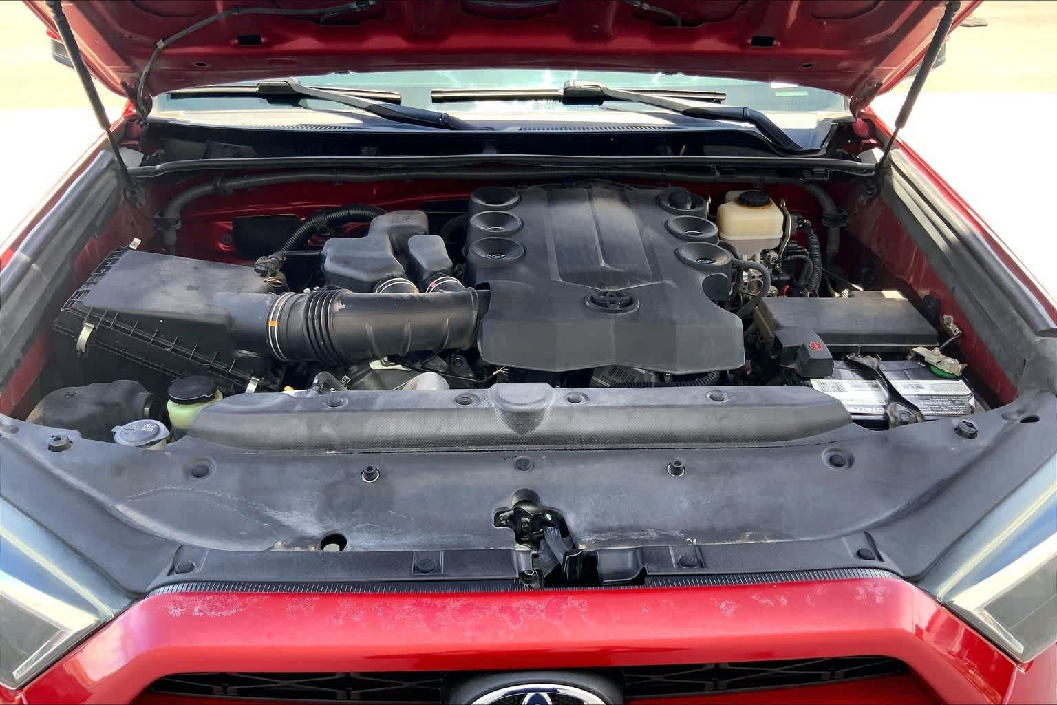 Used 2014 Toyota 4Runner SR5 RWD image 9