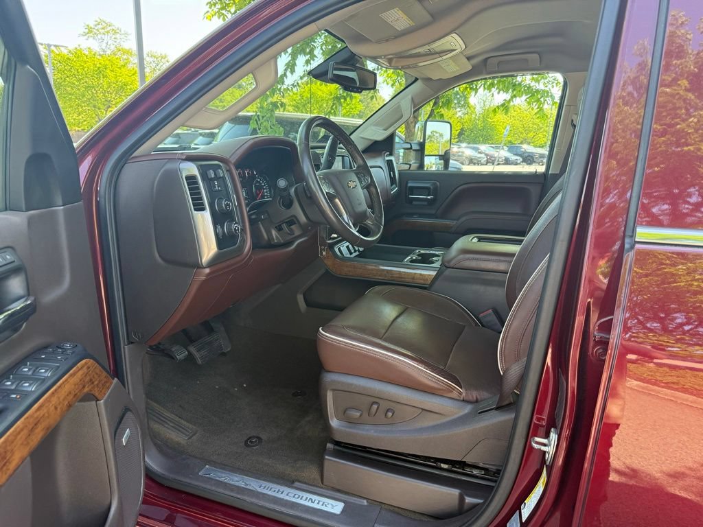 Used 2017 Chevrolet Silverado 3500 High Country w/ Duramax Plus Package AWD/4WD image 11