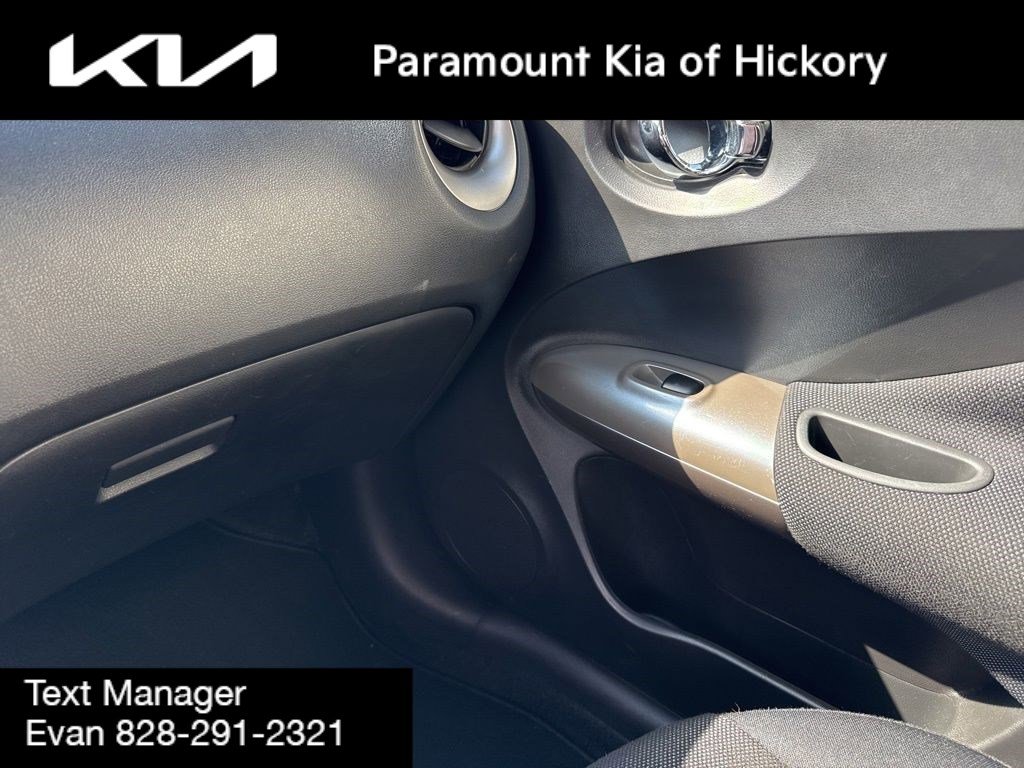 Used 2014 Nissan Juke S image 22