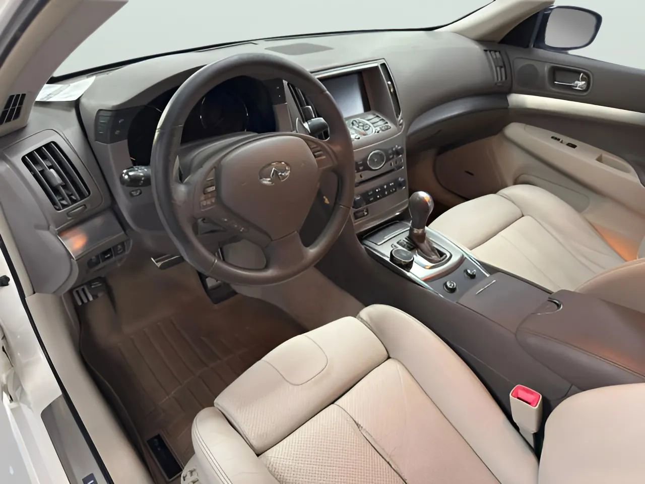 Used 2011 INFINITI G37 Journey w/ Sport Pkg - RWD image 10