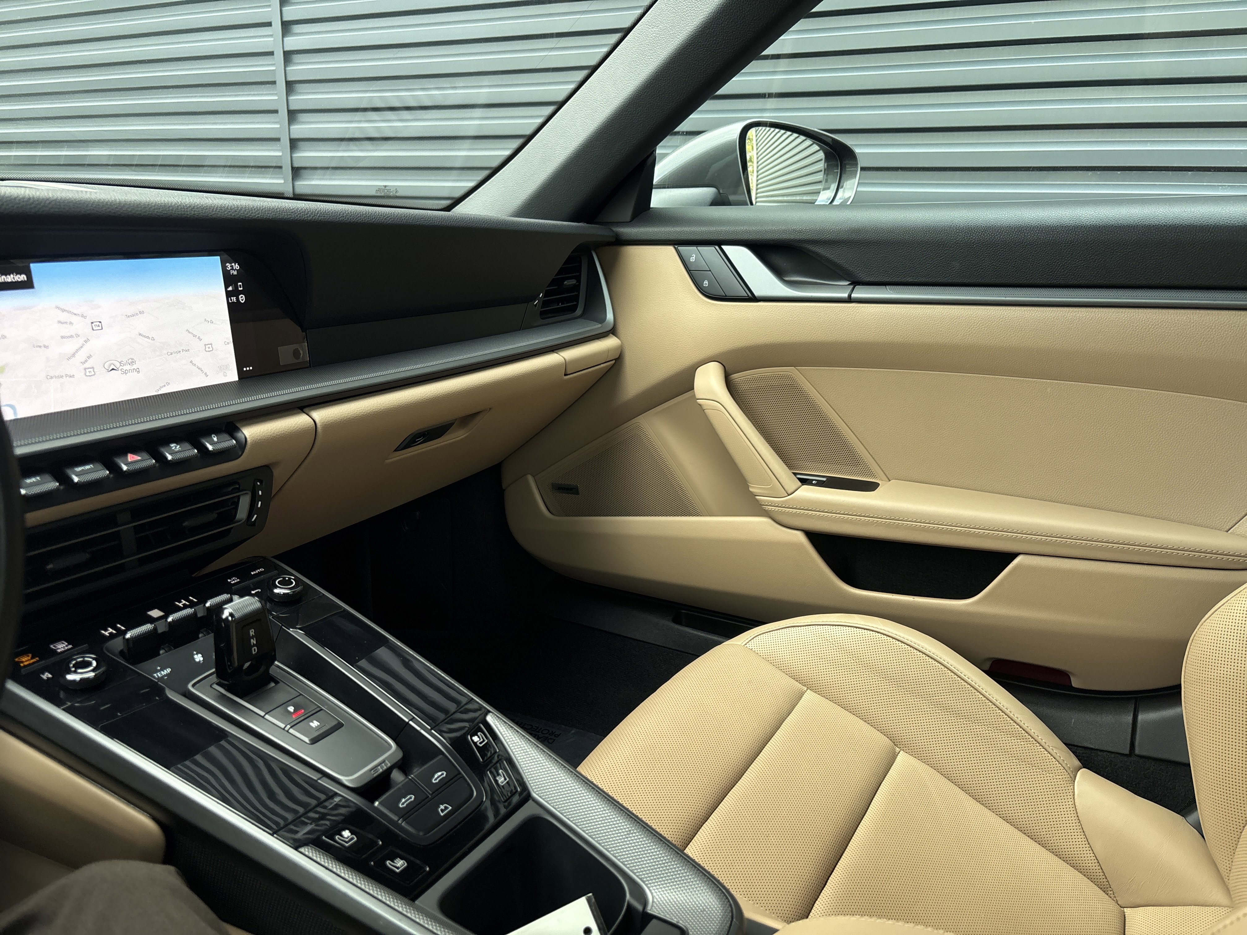 Certified 2022 Porsche 911 Carrera image 16