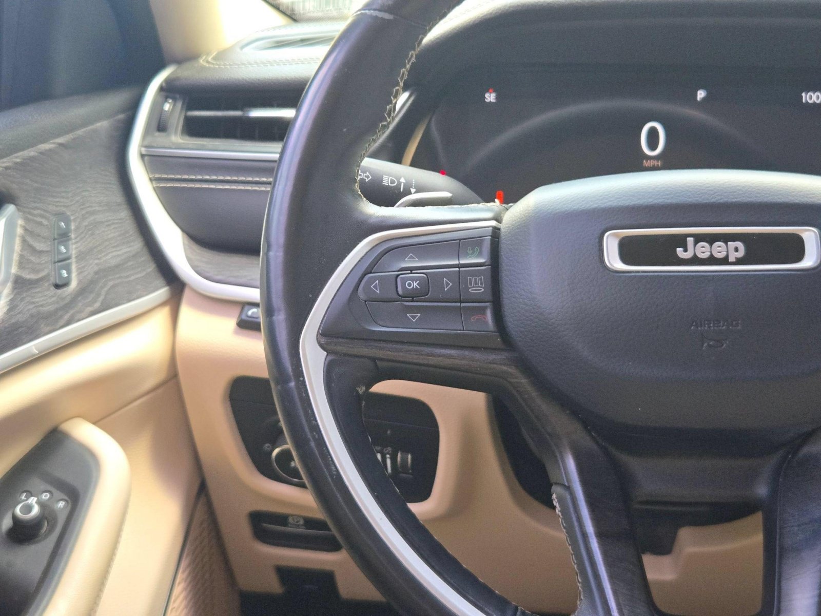Used 2021 Jeep Grand Cherokee L Limited w/ MOPAR Finishing Package AWD/4WD image 18