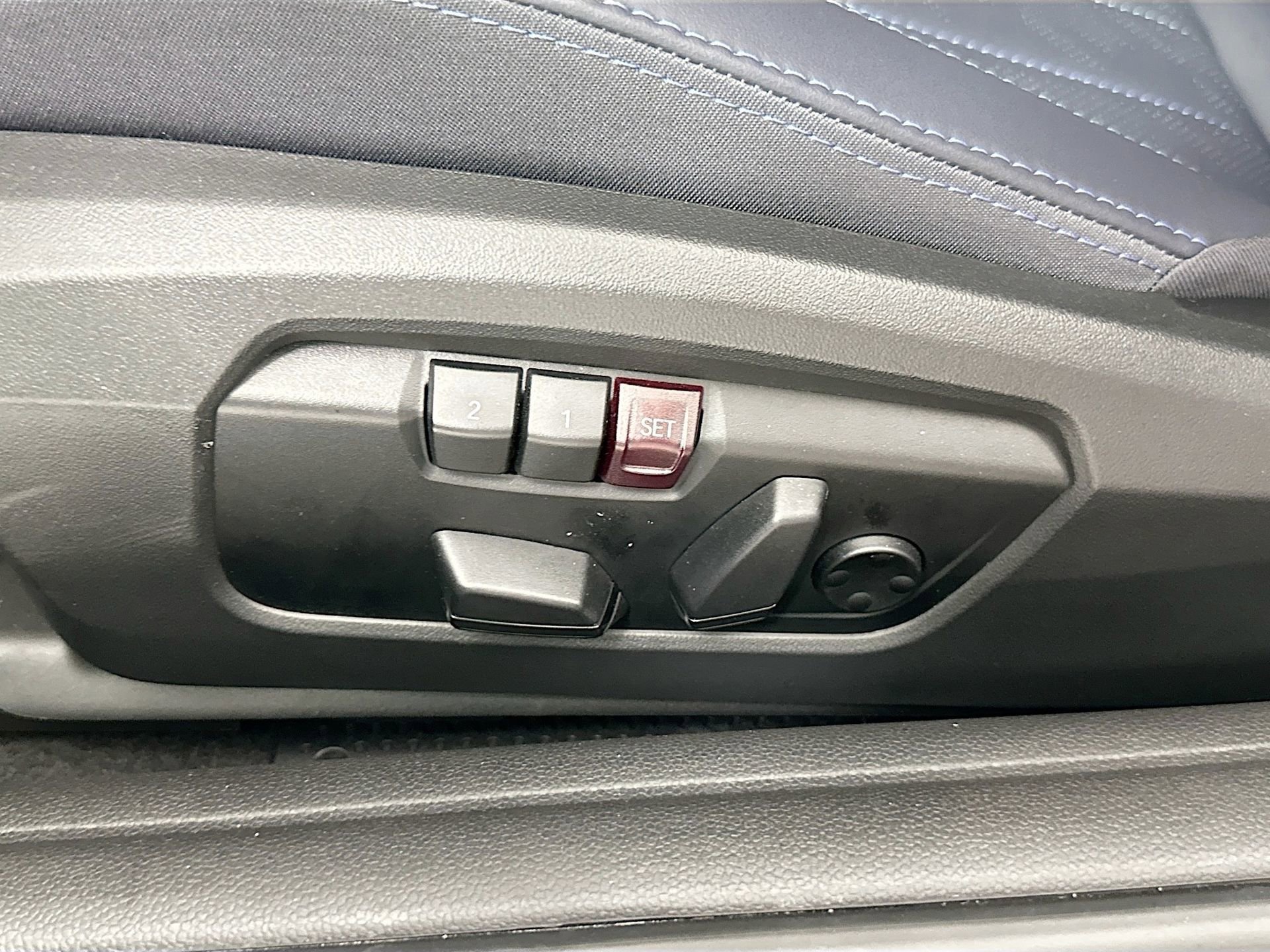 Certified 2025 MINI Cooper S image 25