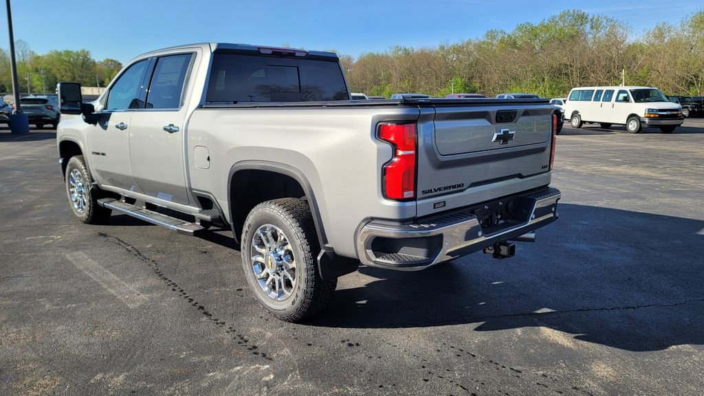 New 2026 Chevrolet Silverado 2500 LTZ w/ LTZ Convenience Package AWD/4WD image 9