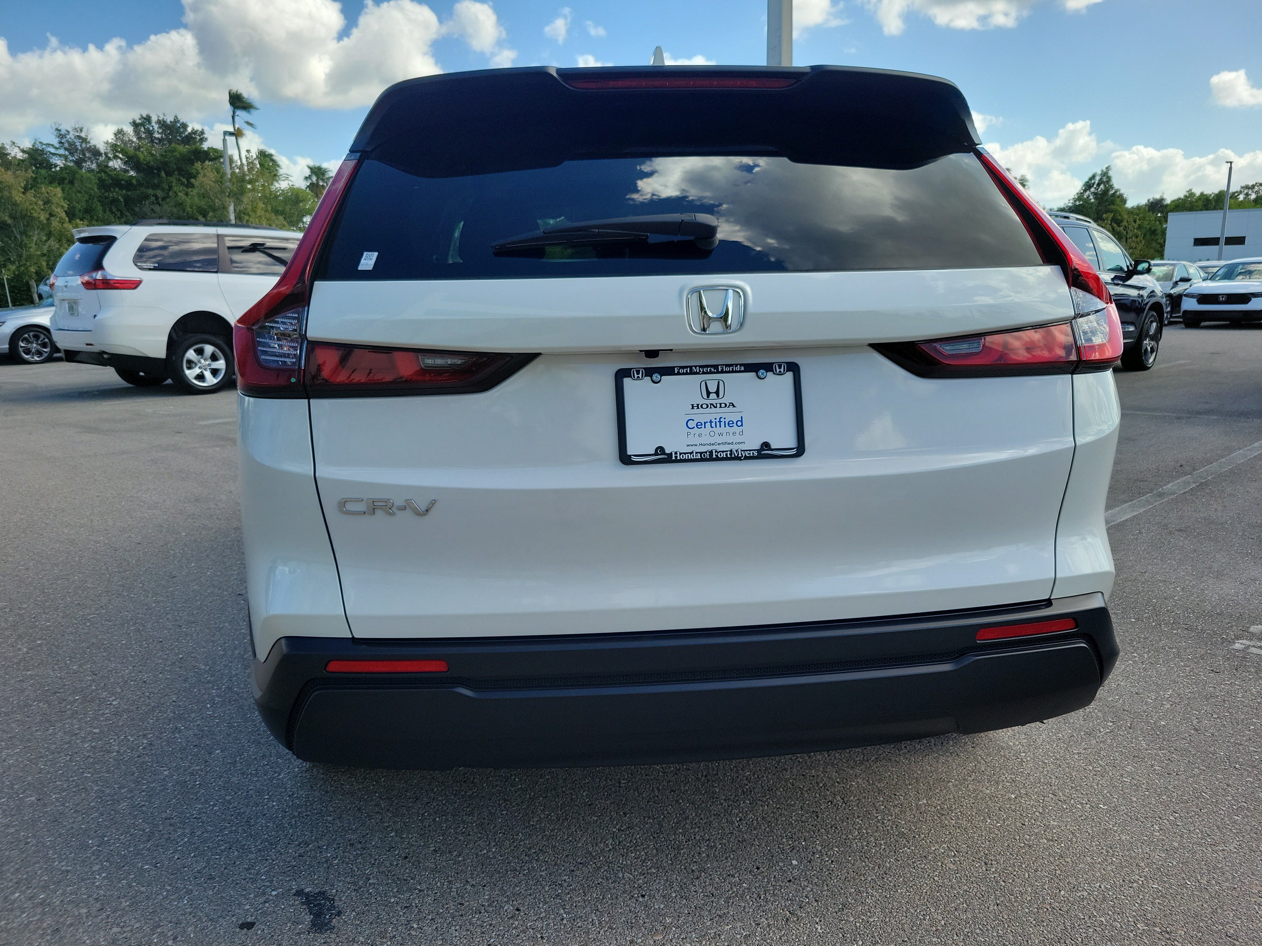 Certified 2025 Honda CR-V EX image 5