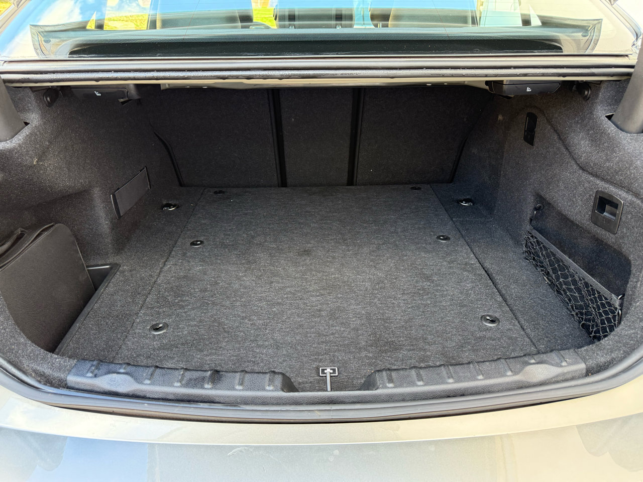 Used 2017 BMW 330e image 32