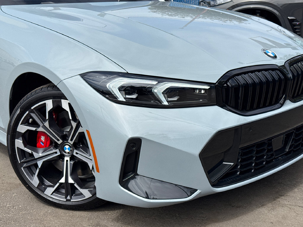 New 2026 BMW 330i Sedan w/ M Sport Package RWD image 6