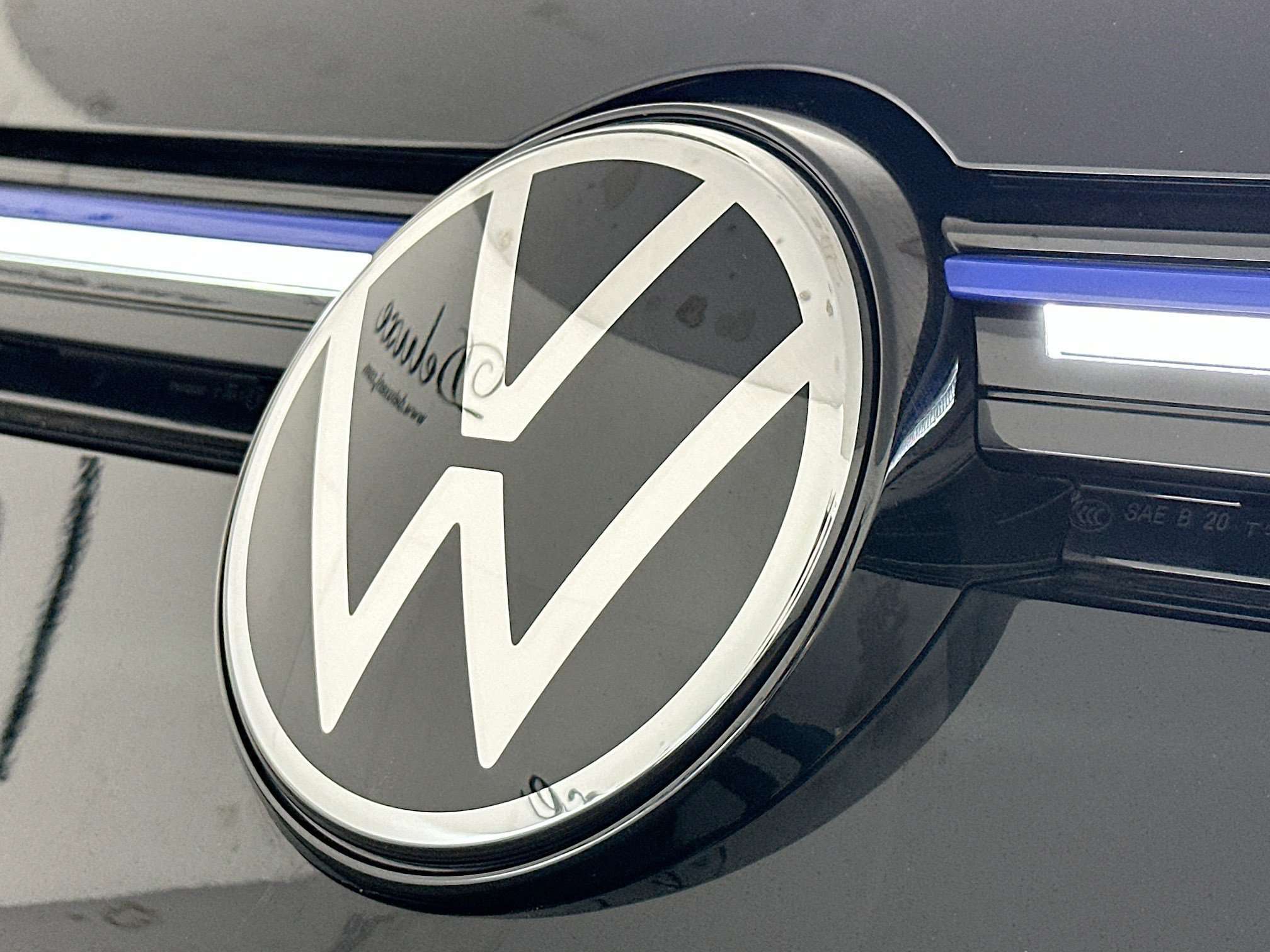 Used 2024 Volkswagen Golf R w/ MDO Package image 33