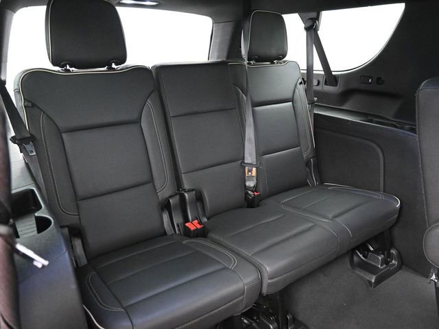Used 2023 Chevrolet Suburban Premier AWD/4WD image 24
