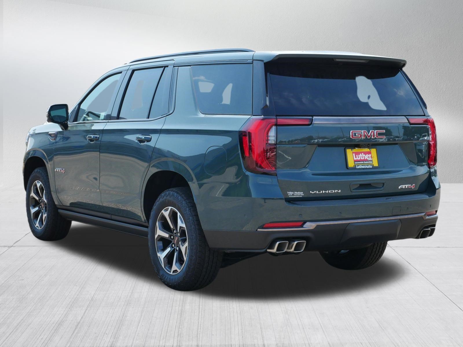 New 2026 GMC Yukon AT4 Ultimate w/ LPO, Floor Liner Package AWD/4WD image 3