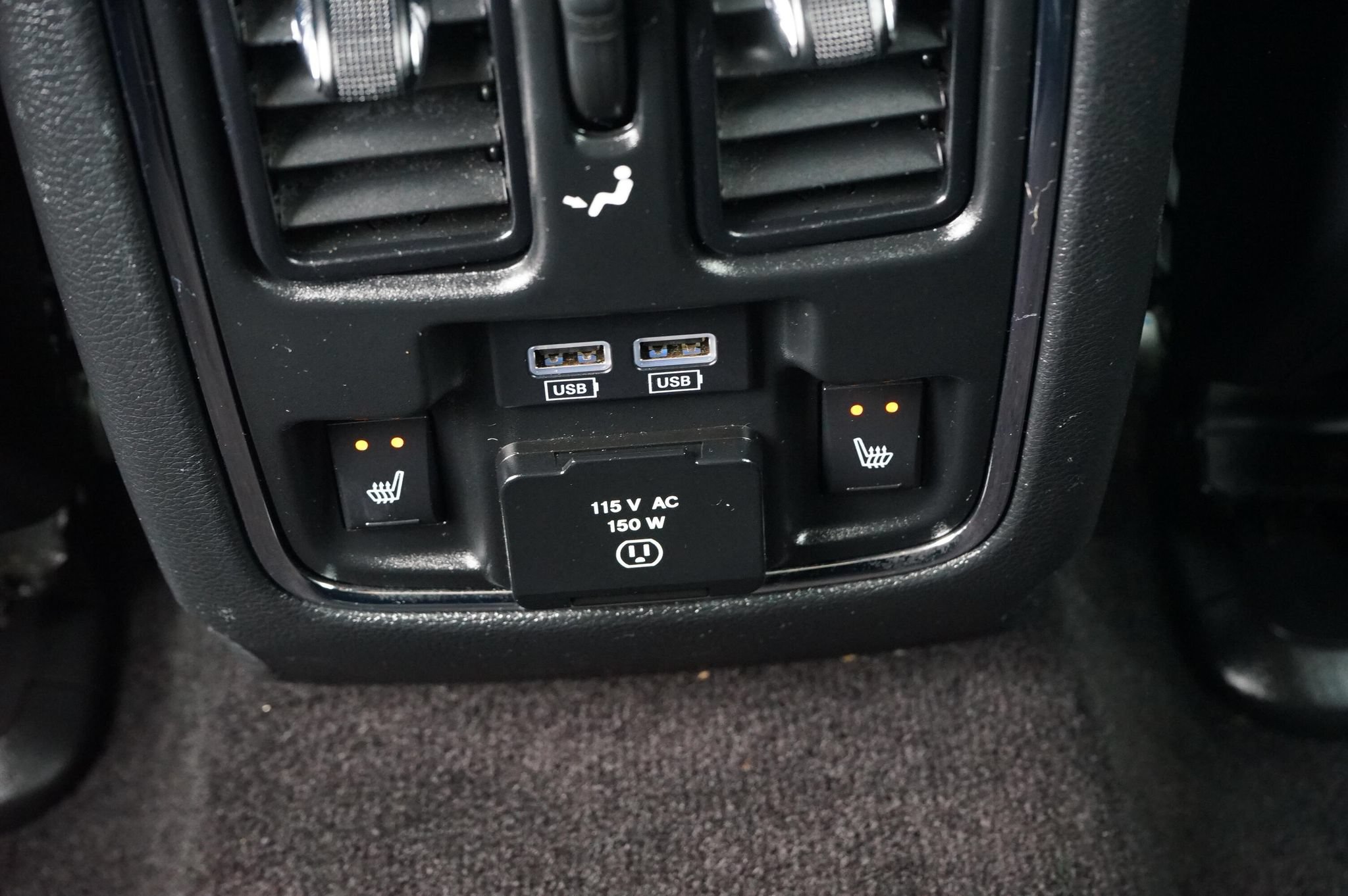 Used 2017 Jeep Grand Cherokee Overland AWD/4WD image 16