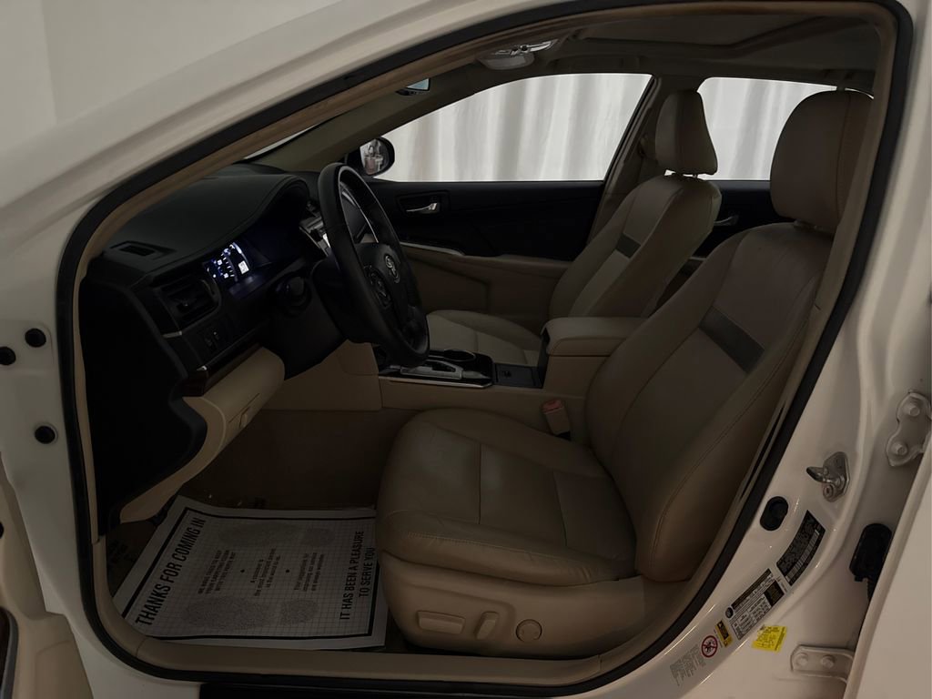 Used 2014 Toyota Camry XLE FWD image 26