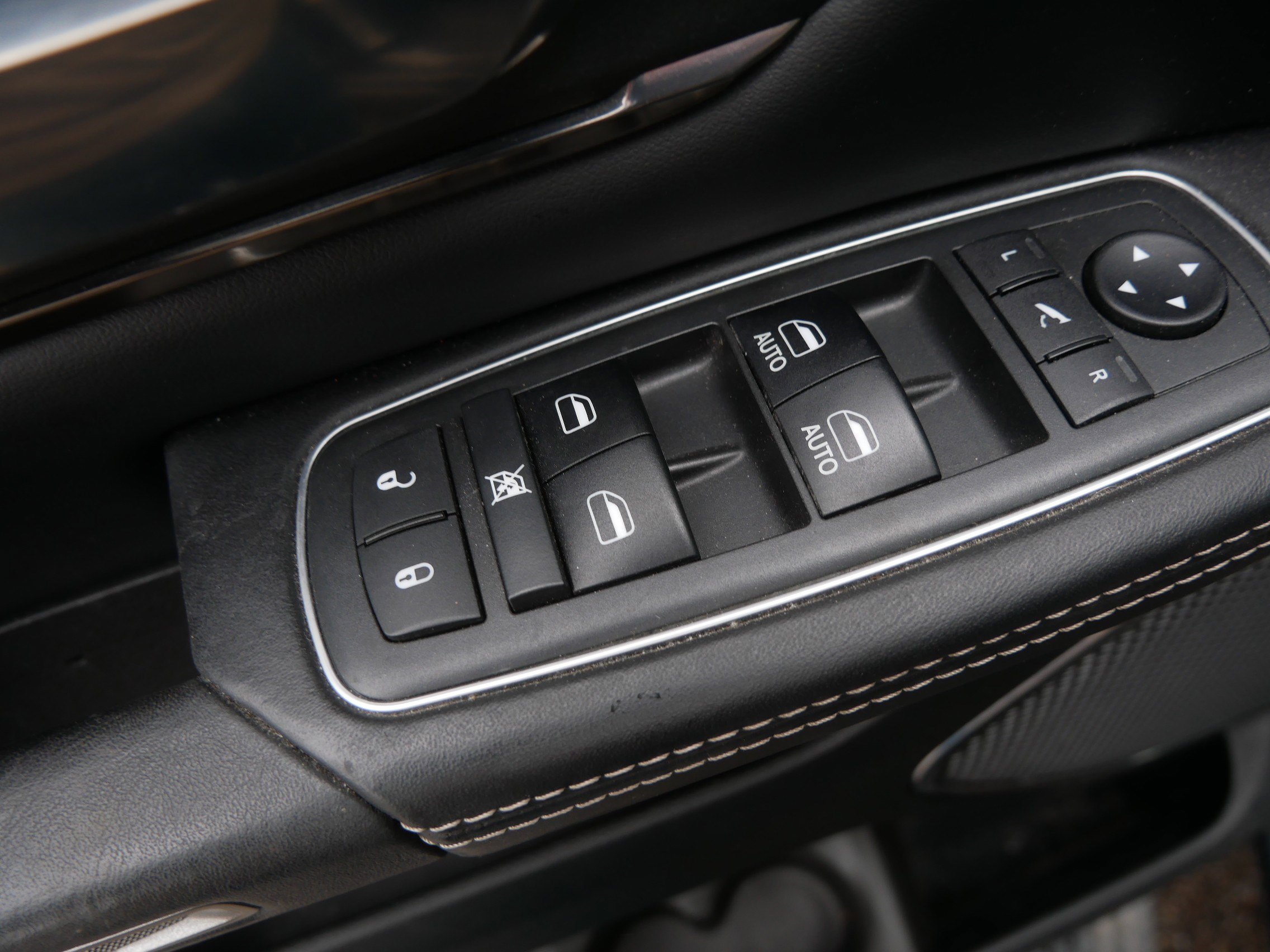 Used 2019 RAM 1500 Limited w/ Advanced Safety Group AWD/4WD image 21