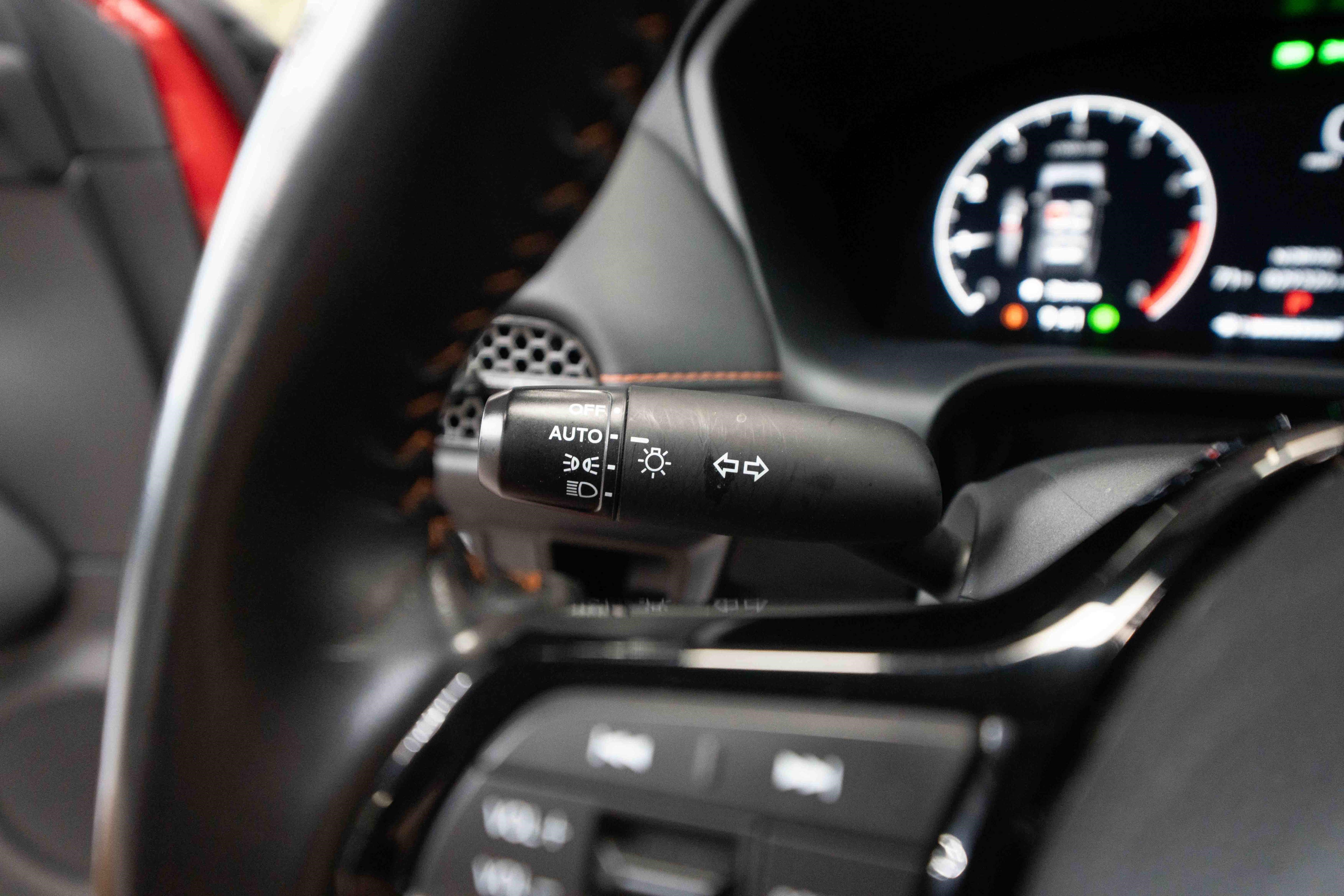 Used 2025 Honda HR-V Sport image 13