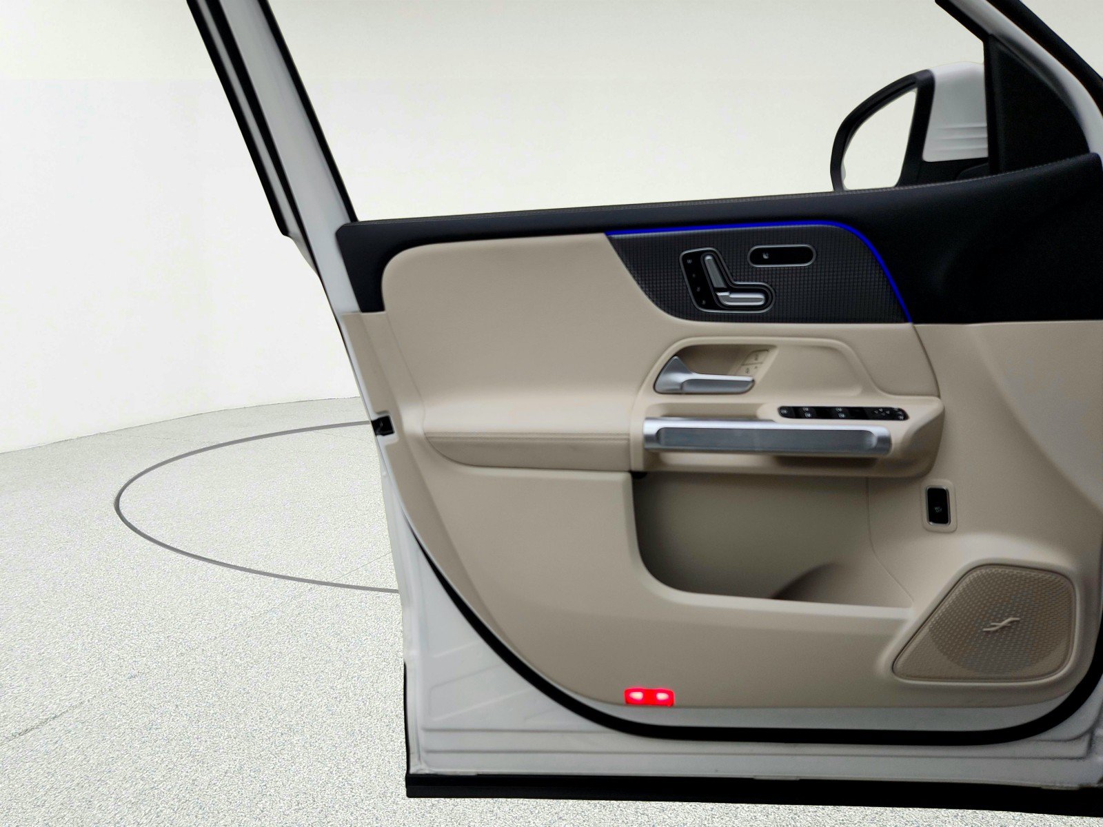 Certified 2023 Mercedes-Benz EQB 300 4MATIC image 21
