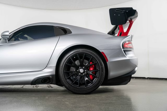 Used 2016 Dodge Viper ACR w/ Extreme Aero Package RWD image 13