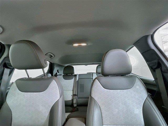 Used 2022 Chevrolet Bolt EUV Premier FWD image 11