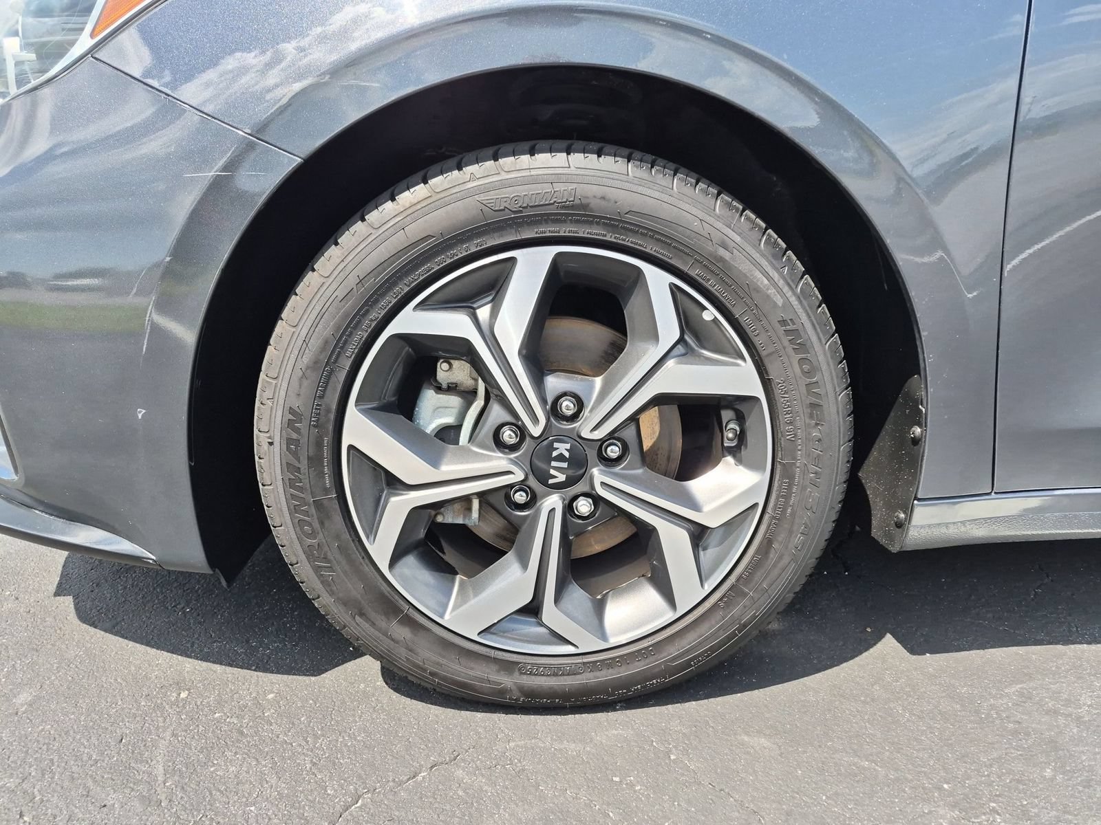 Used 2020 Kia Forte LXS FWD image 21