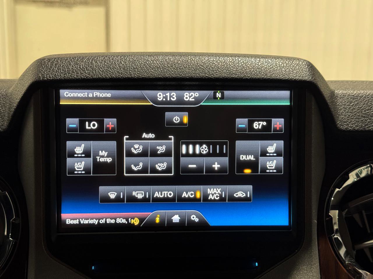Used 2016 Ford F250 Lariat w/ Lariat Interior Package AWD/4WD image 14