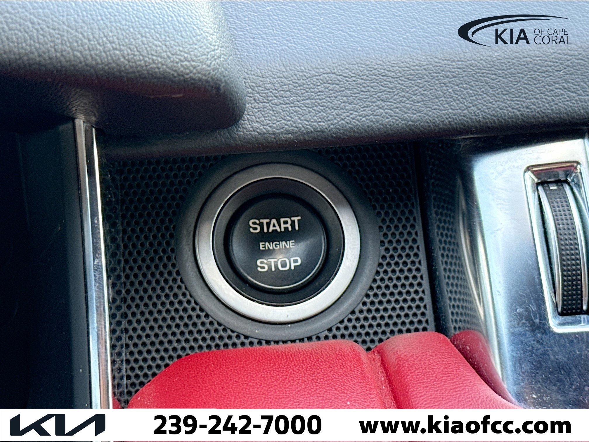 Used 2021 Land Rover Range Rover Sport HST image 37