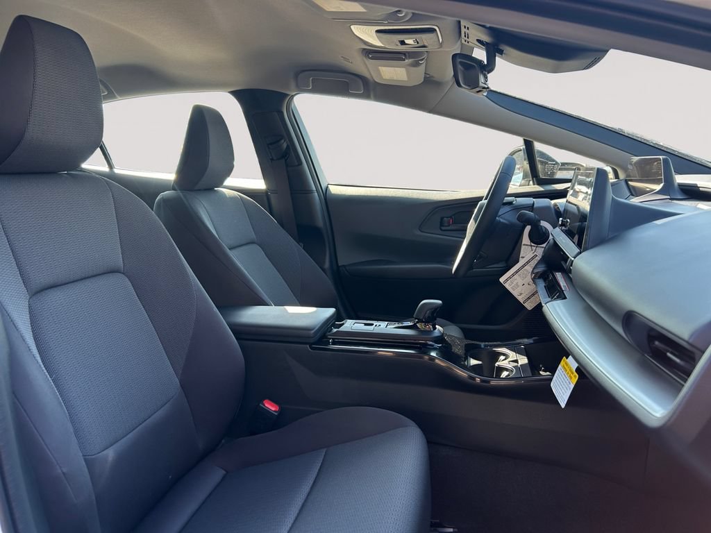 New 2026 Toyota Prius LE FWD image 15