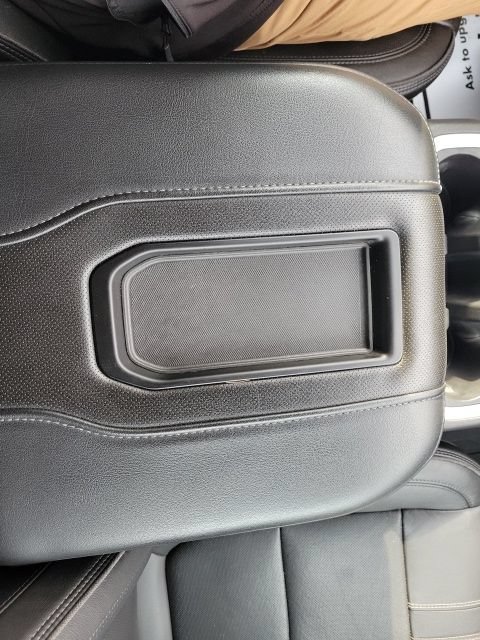 Used 2020 Chevrolet Silverado 1500 High Country w/ Technology Package AWD/4WD image 38