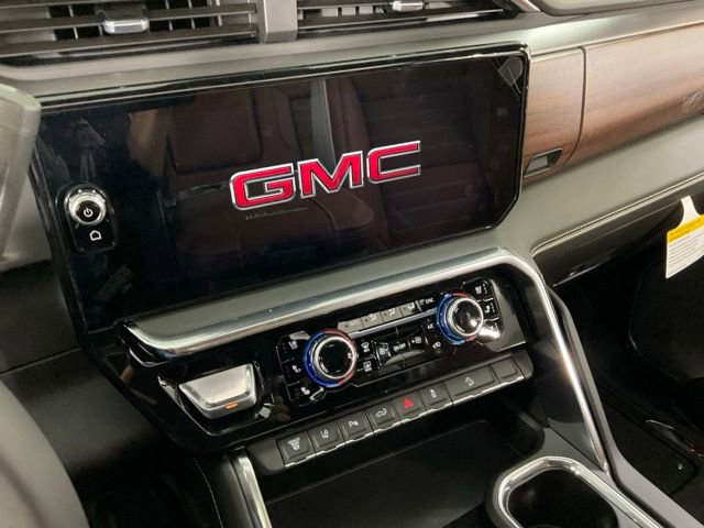 New 2026 GMC Sierra 2500 Denali Ultimate w/ LPO, Black Badging Package image 22