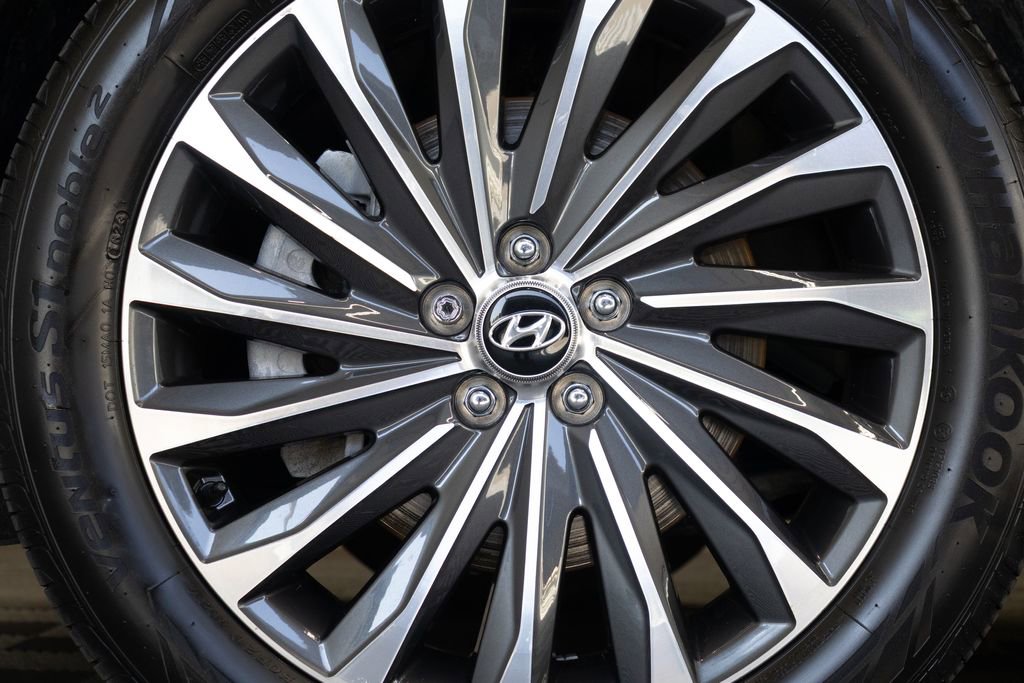 Used 2023 Hyundai Palisade Calligraphy w/ Cargo Package AWD/4WD image 11