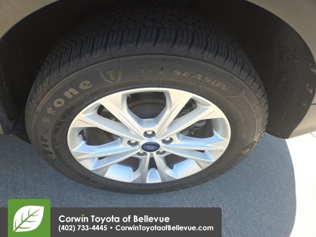 Used 2019 Ford Escape SEL AWD/4WD image 17