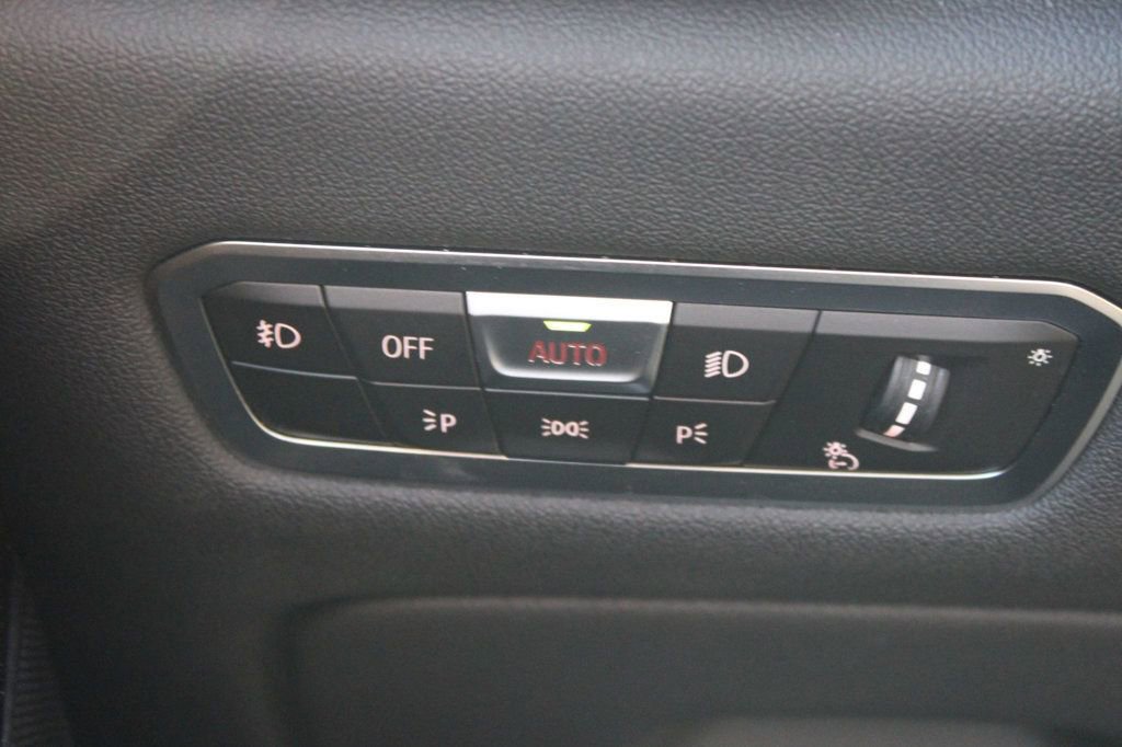 Used 2020 BMW X5 xDrive40i w/ Premium Package image 28