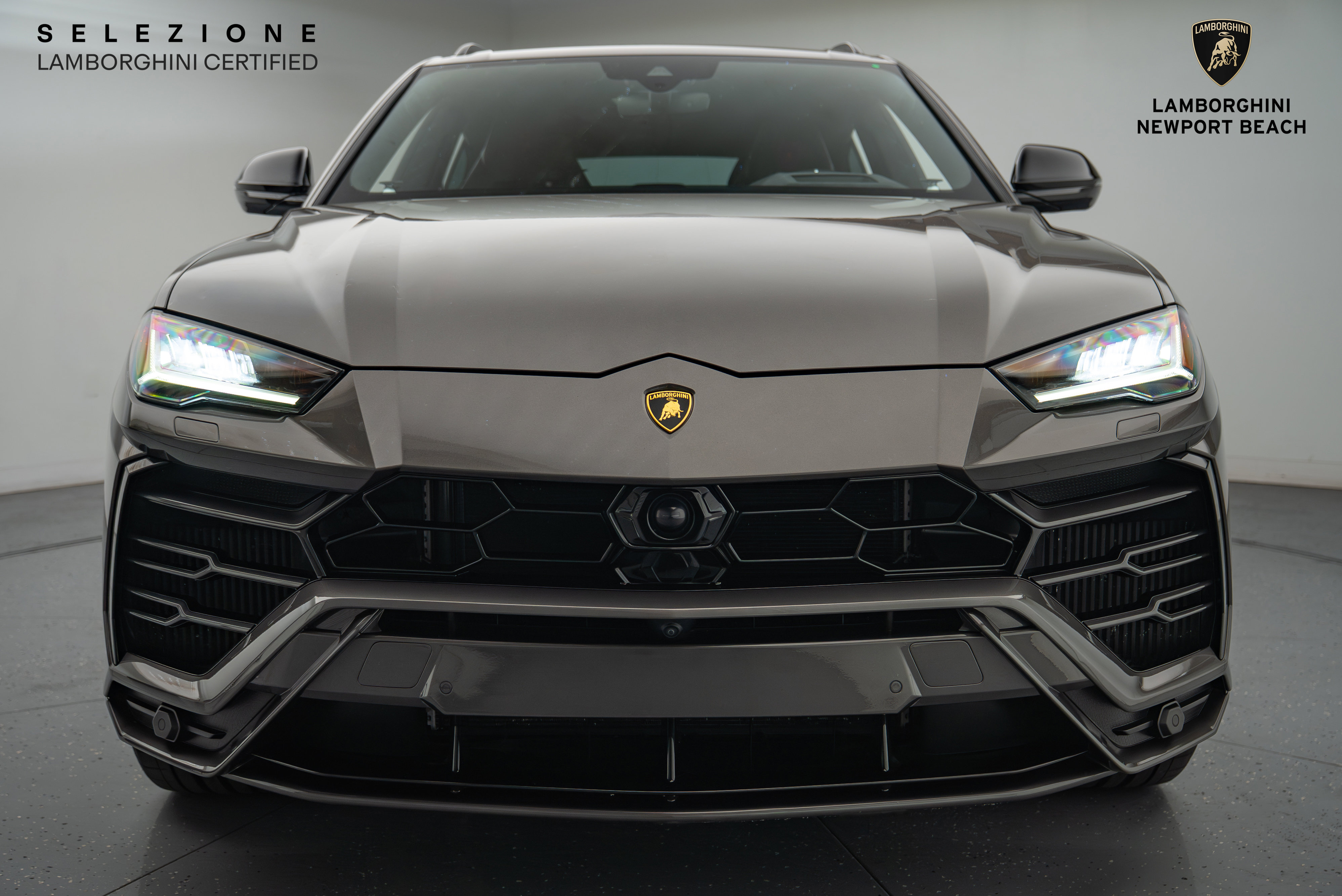 Used 2022 Lamborghini Urus AWD/4WD image 11