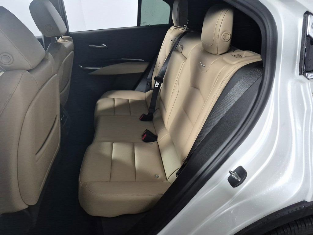 Certified 2024 Cadillac XT4 Luxury w/ Cold Weather Package image 22