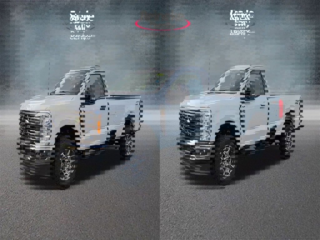 New 2025 Ford F350 XLT image 1
