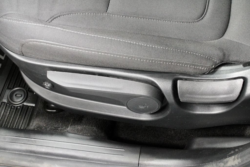 Certified 2025 Hyundai Tucson SE AWD/4WD image 23