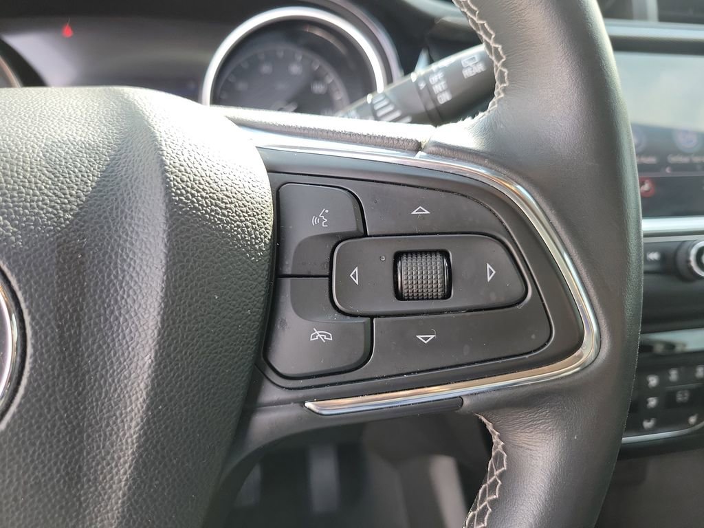 Used 2023 Buick Encore GX Essence w/ Experience Buick Package AWD/4WD image 24