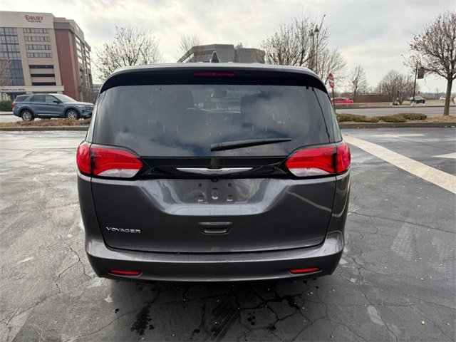 Used 2023 Chrysler Voyager LX image 6