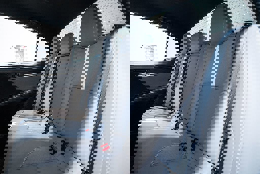 Certified 2025 Toyota Camry SE w/ Convenience Package image 33